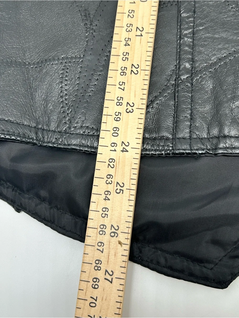 Vintage Giovanni Navarre Genuine Leather Italian Stone Design Black Vest 2XL